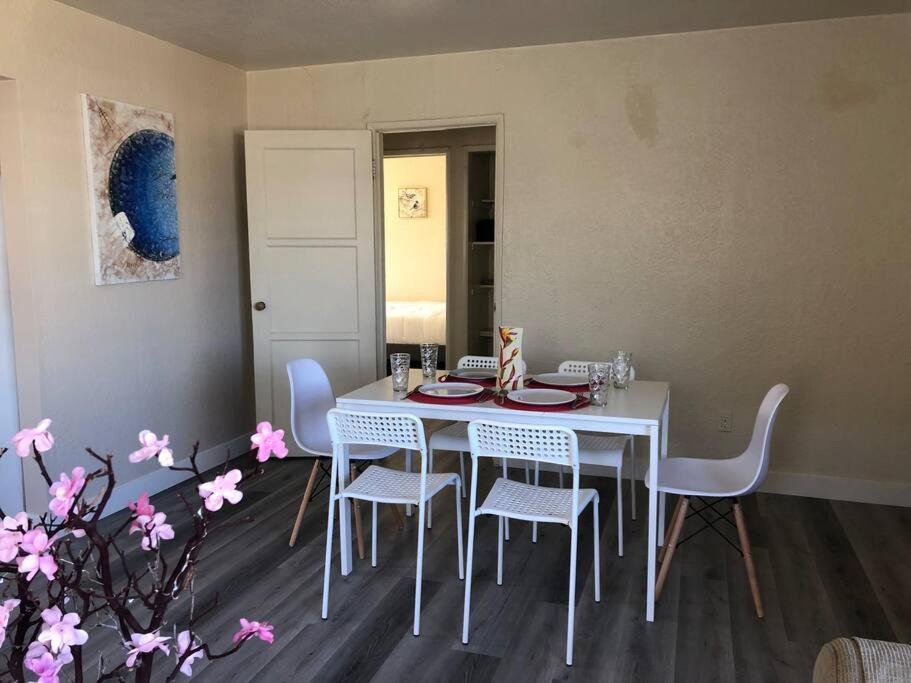 Entire Lovely 3-Bedroom Home W Yard, Parking Chula Vista Buitenkant foto